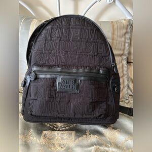 😍Backpack & Wristlet Steve Madden